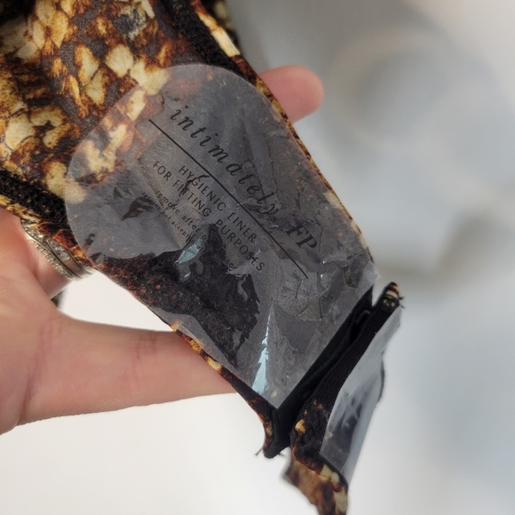 NWOT Free People Nights Out Snake Print Bodysuit  Extra Small - Picture 3 of 6